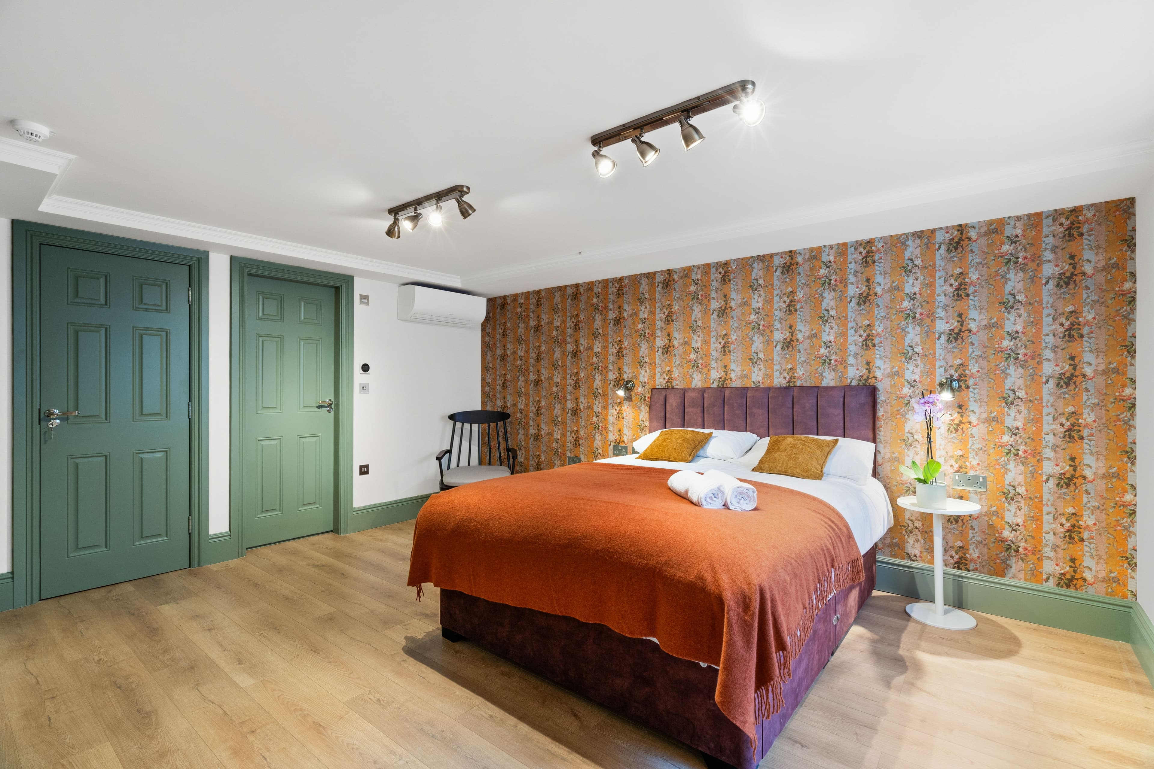 bedroom unit 1